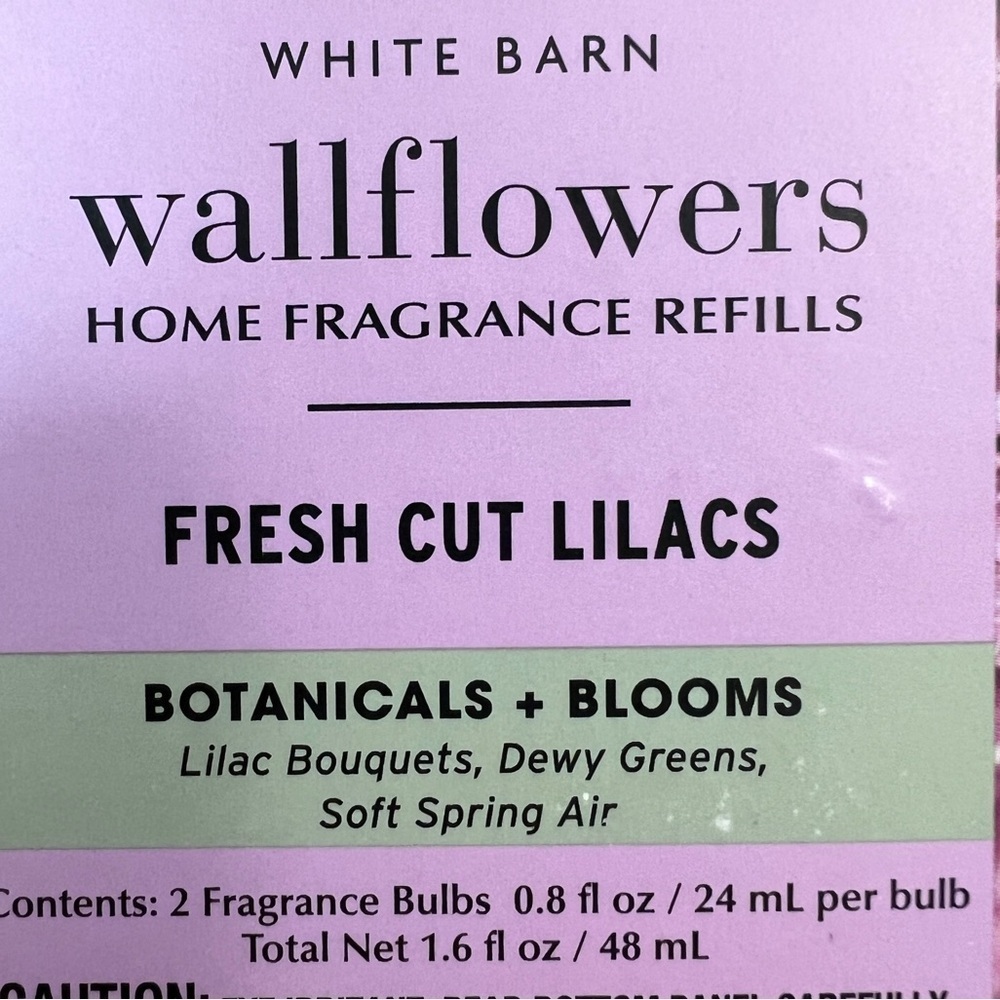 B&BW White Barn "Fresh Cut Lilacs" Wallflowers Home Fragrance Refills 2 Boxes - Picture 6 of 7